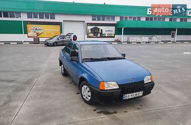 Седан Opel Kadett 1988 в Павлограде