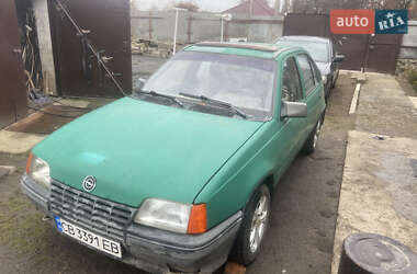 Хэтчбек Opel Kadett 1986 в Прилуках