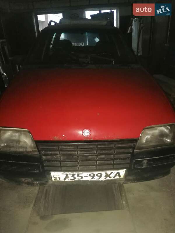 Универсал Opel Kadett 1988 в Сумах