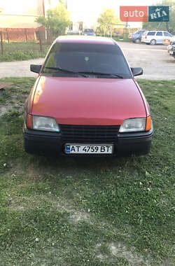 Хэтчбек Opel Kadett 1985 в Бучаче