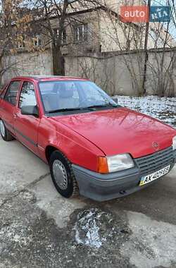 Седан Opel Kadett 1987 в 