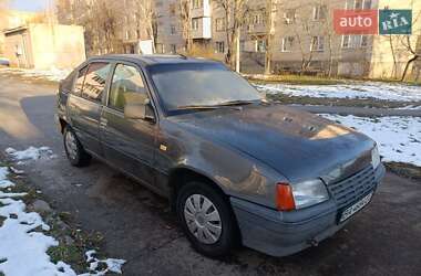 Хэтчбек Opel Kadett 1987 в Ладыжине