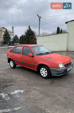 Хэтчбек Opel Kadett 1988 в Синельниково