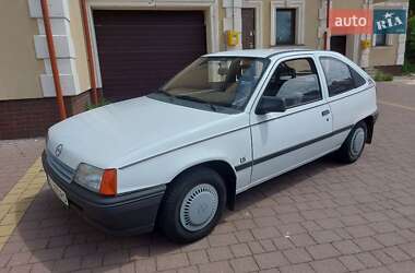 Хэтчбек Opel Kadett 1988 в Львове