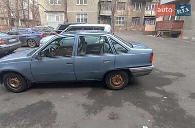 Седан Opel Kadett 1990 в 