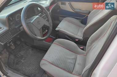 Седан Opel Kadett 1987 в 