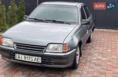 Седан Opel Kadett 1990 в 