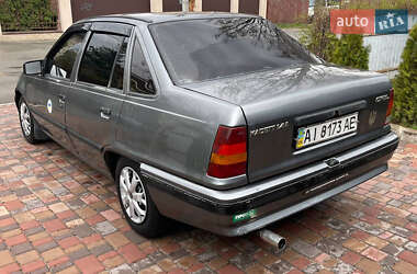Седан Opel Kadett 1990 в 