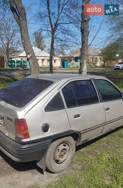 Хэтчбек Opel Kadett 1991 в 