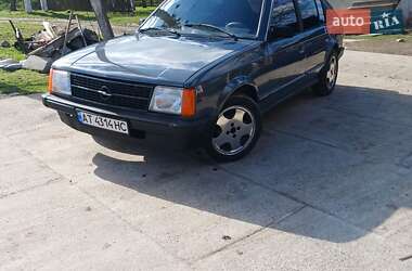 Седан Opel Kadett 1984 в 