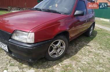 Хэтчбек Opel Kadett 1985 в 
