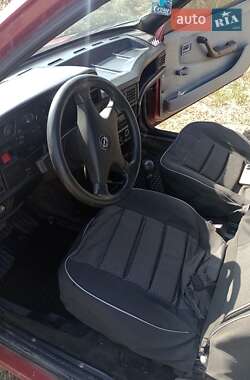 Хэтчбек Opel Kadett 1985 в 