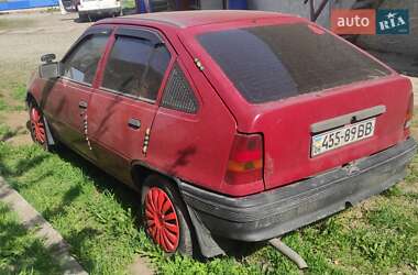 Хэтчбек Opel Kadett 1987 в 