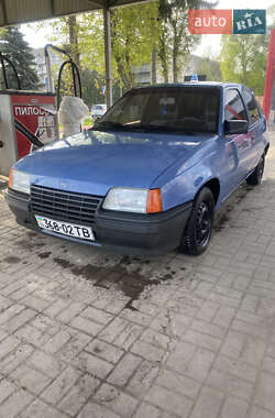 Хэтчбек Opel Kadett 1989 в Дубно