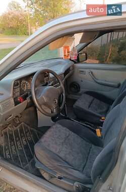 Седан Opel Kadett 1987 в 