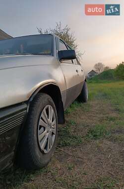 Седан Opel Kadett 1987 в 
