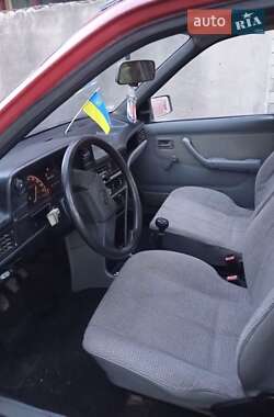 Хетчбек Opel Kadett 1988 в 