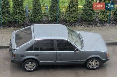 Хетчбек Opel Kadett 1984 в 