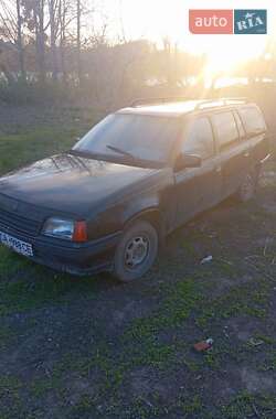 Универсал Opel Kadett 1989 в 