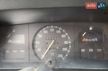 Хетчбек Opel Kadett 1988 в 