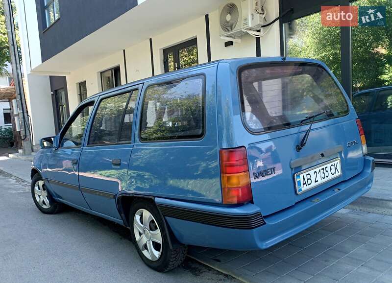 Универсал Opel Kadett 1988 в Виннице