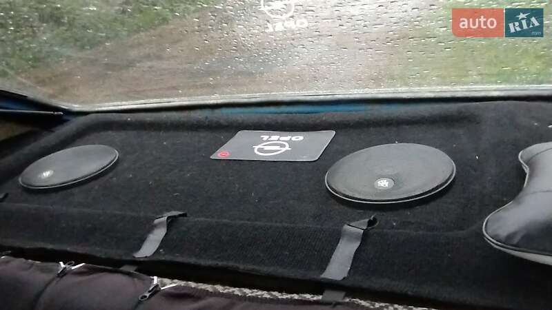 Хэтчбек Opel Kadett 1982 в Фастове