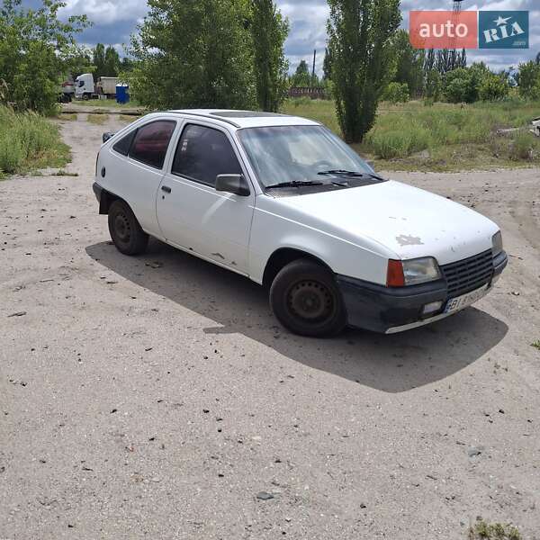 Хэтчбек Opel Kadett 1987 в Полтаве