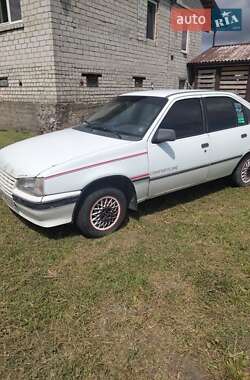 Хетчбек Opel Kadett 1987 в Коростишеві