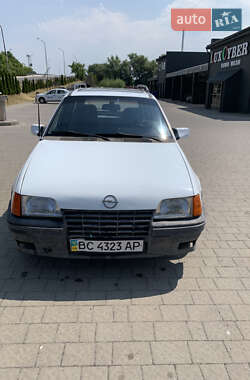 Універсал Opel Kadett 1988 в Дрогобичі