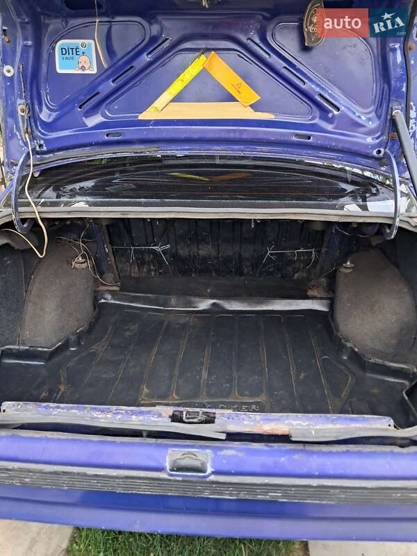 Седан Opel Kadett 1990 в Калуші