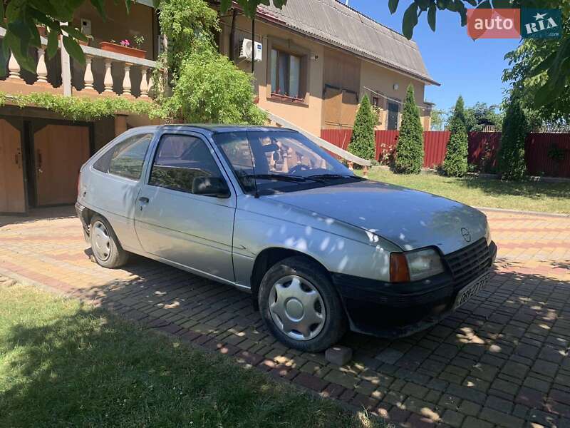 Универсал Opel Kadett 1987 в Ивано-Франковске