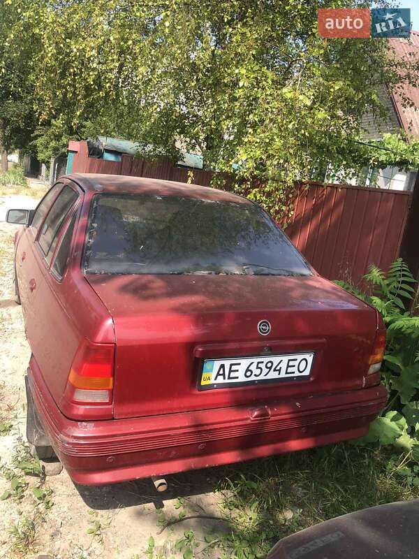 Седан Opel Kadett 1987 в Запорожье