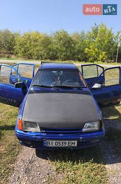 Хэтчбек Opel Kadett 1985 в  Хэтчбек Opel Kadett 1985 в