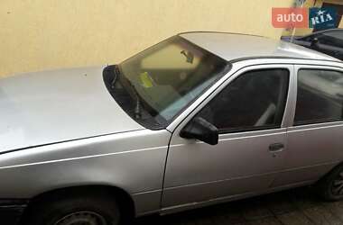 Хэтчбек Opel Kadett 1987 в Луцке