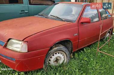 Хэтчбек Opel Kadett 1988 в 