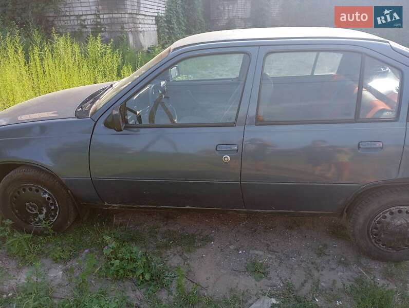 Хэтчбек Opel Kadett 1988 в Бучаче фото 2 Хэтчбек Opel Kadett 1988 в Бучаче