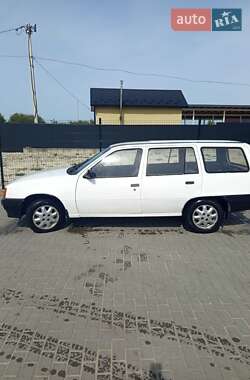 Універсал Opel Kadett 1986 в Городенці