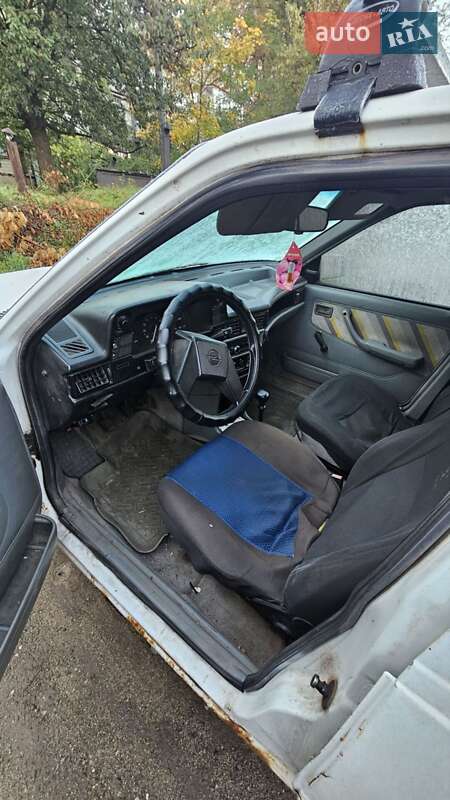 Хетчбек Opel Kadett 1986 в Кривому Розі