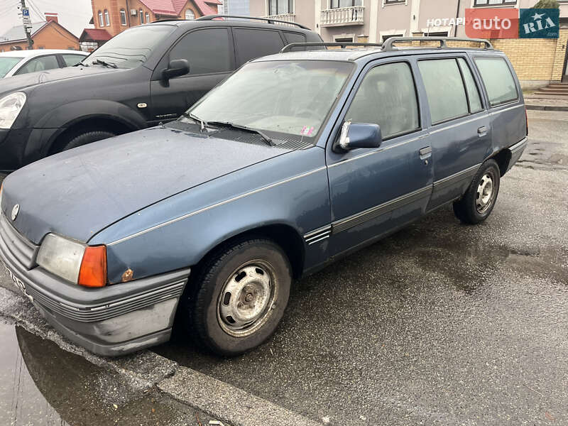 Универсал Opel Kadett 1989 в Прилуках