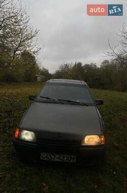 Хэтчбек Opel Kadett 1986 в Хмельницком