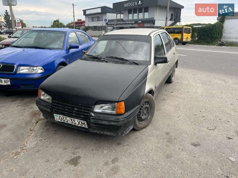 Хэтчбек Opel Kadett 1988 в Каменец-Подольском фото Хэтчбек Opel Kadett 1988 в Каменец-Подольском