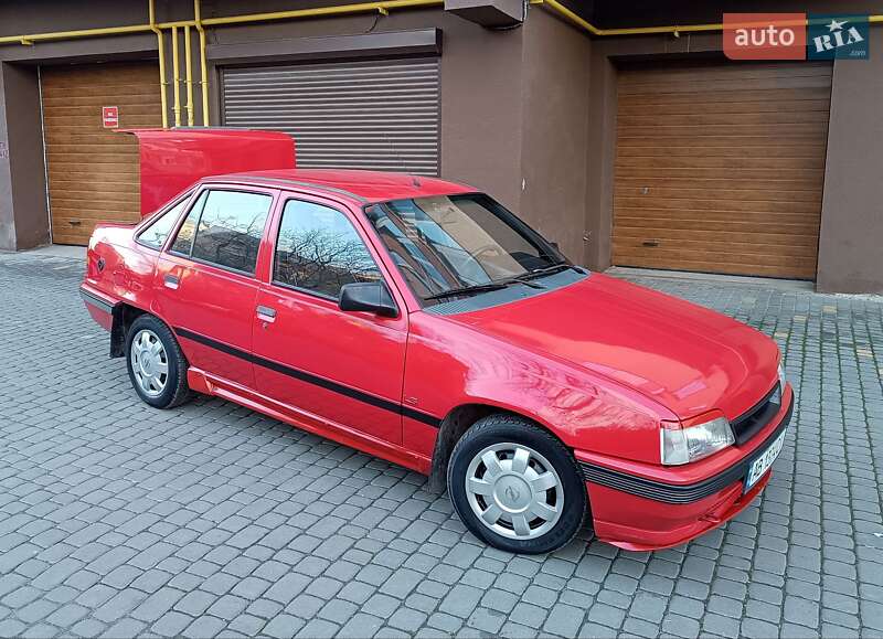 Седан Opel Kadett 1990 в Виннице