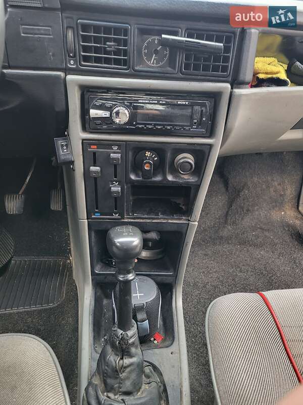 Седан Opel Kadett 1990 в Жмеринці