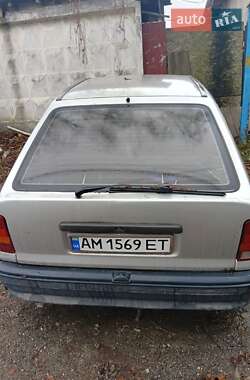Хэтчбек Opel Kadett 1985 в Киеве