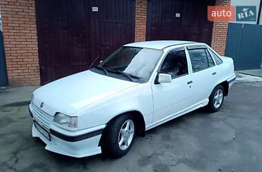 Седан Opel Kadett 1988 в Виннице