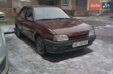 Седан Opel Kadett 1990 в Кам'янському