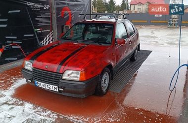 Хетчбек Opel Kadett 1988 в Городку