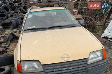 Хэтчбек Opel Kadett 1986 в Львове