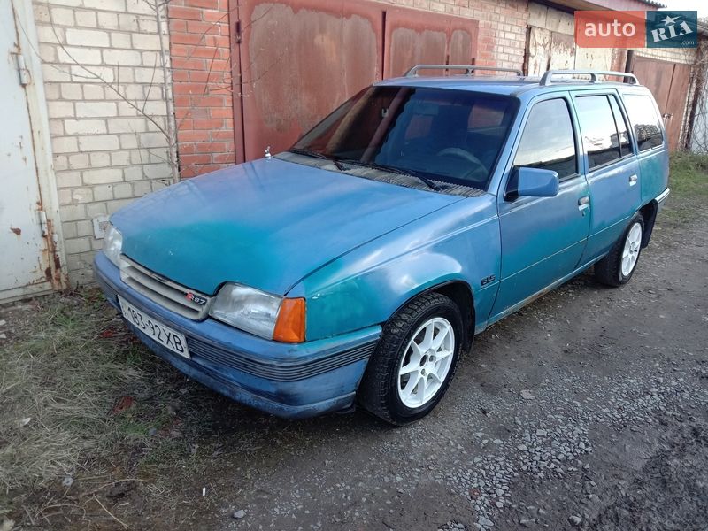 Універсал Opel Kadett 1985 в Харкові