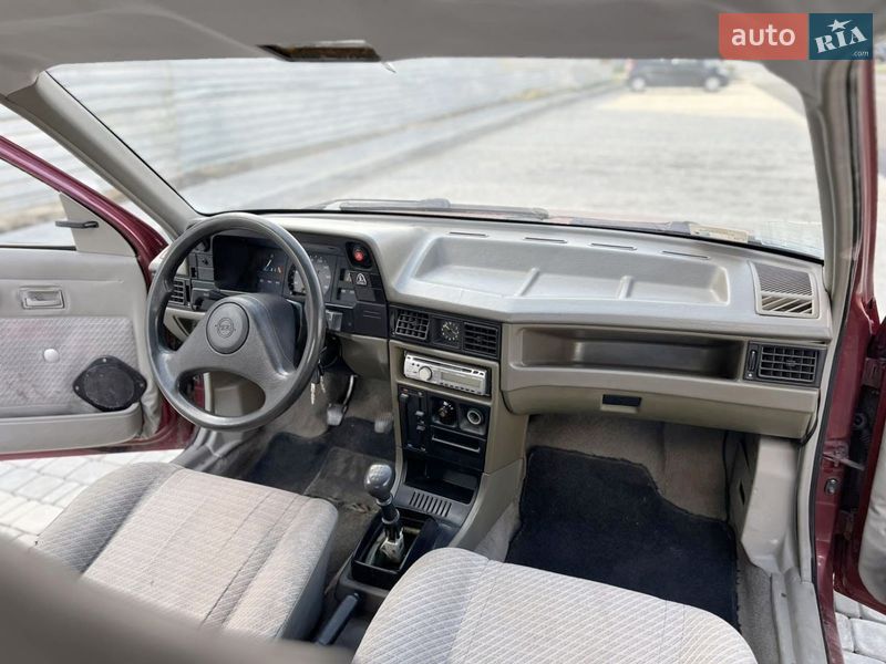 Седан Opel Kadett 1992 в Виннице фото 13 Седан Opel Kadett 1992 в Виннице
